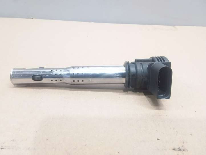 Volkswagen PASSAT B6 (2005 - 2010)  07K905715F Реле высокого напряжения (катушка зажигания, бобина)