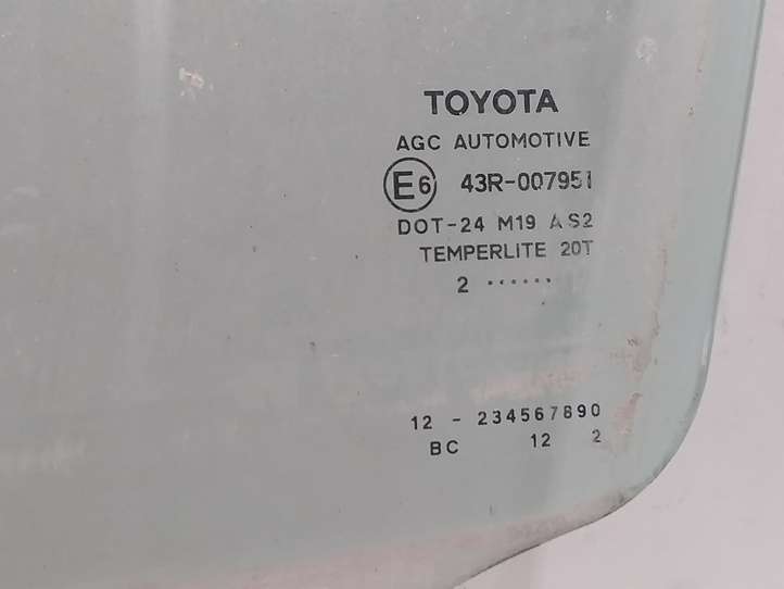 Toyota Auris 150 (2006 - 2012)  43R007951 Основное стекло передних дверей (четырехдверного автомобиля)