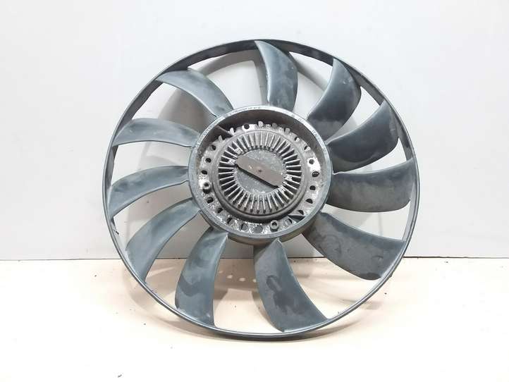 Volkswagen PASSAT B5.5 (2001 - 2005)  058121301B Термомуфта