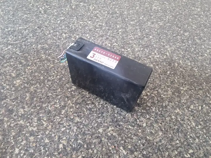 Toyota Yaris Verso (1999 - 2005)  8865052040 Mодуль kомфортa