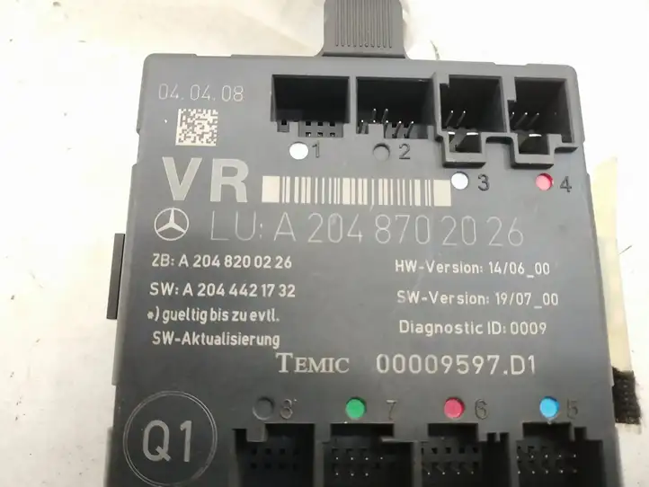 Mercedes-Benz C W204 (2007 - 2014)   Блок управления дверью