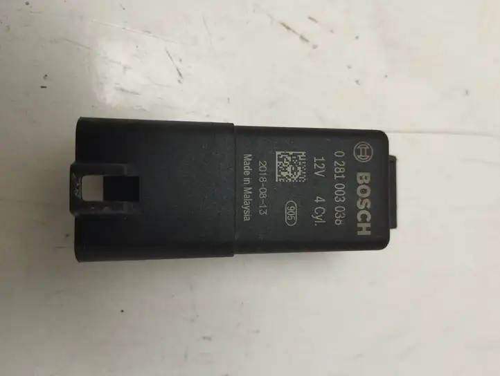 Audi A6 C7 (2014 - 2018) 0281003038 Реле накала свечей — фото 4