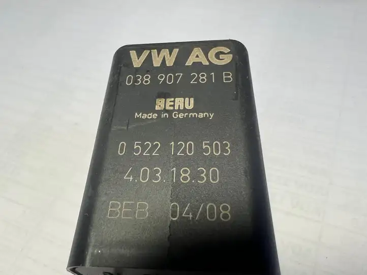 Audi A4 S4 B8 8K (2007 - 2011) 038907281B Реле накала свечей — фото 3