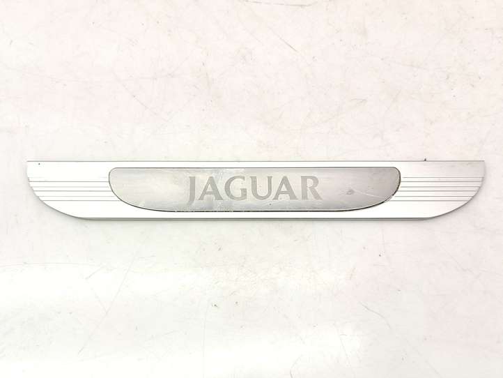 Jaguar S-Type (1999 - 2004)  XR835413208 Отделка переднего порога (внутренняя)