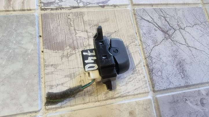Mazda 3 (2006 - 2009)  BN8G66660 Кнопка стеклоподъемников