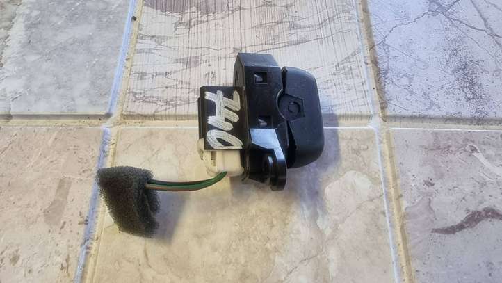 Mazda 3 (2006 - 2009)  BN8F66660 Кнопка стеклоподъемников