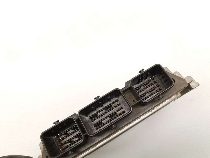 Citroen C3 (2002 - 2009)  9664843480 Блок управления двигателя
