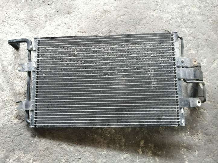 Volkswagen Golf IV (1998 - 2005)  1J0820411D Радиатор охлаждения кондиционера воздуха