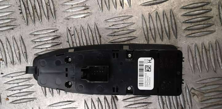 BMW 3 F30 F35 F31 (2012 - 2018)   Кнопка стеклоподъемников