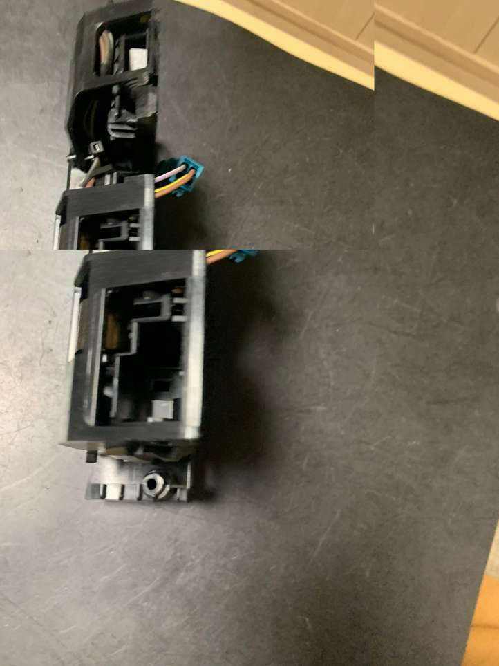 Mercedes-Benz ML W164 (2005 - 2011)  A1648100030 Пепельница