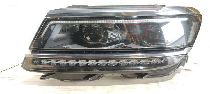 Volkswagen Tiguan (2016 - 2020)  5NB941081D Передняя фара