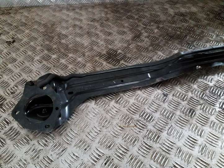 Ford Focus (2011 - 2015)  AV6116H004AC Другая деталь отсека двигателя