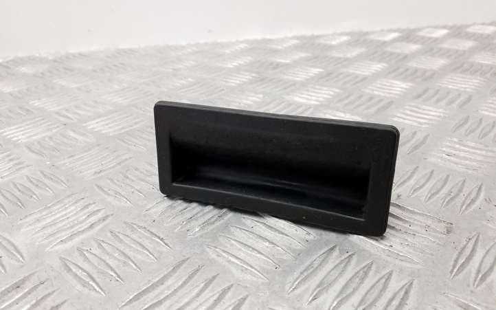Volkswagen Golf Plus (2008 - 2014)  5N0827566 Ручка задней крышки