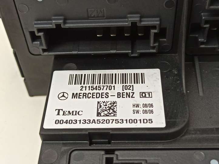 Mercedes-Benz E W211 (2002 - 2009)  2115457701 Блок предохранителей