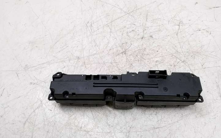 Mercedes-Benz C W203 (2000 - 2007)  2038214658 Включатель аварийных фонарей