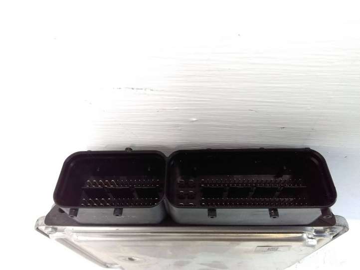Audi A6 (2011 - 2014)  03L906018LB Блок управления двигателя