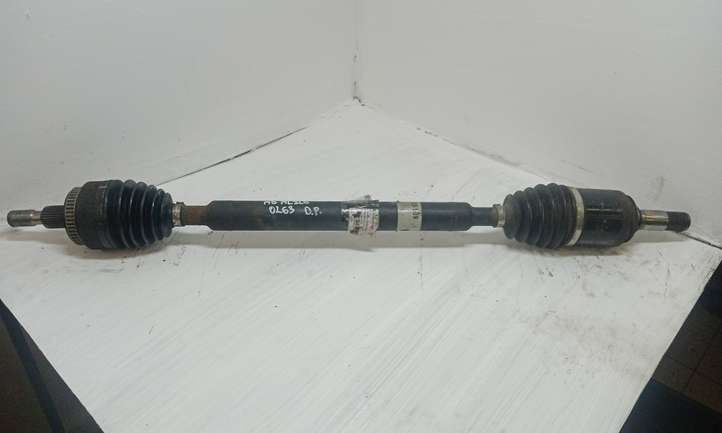 Mercedes-Benz ML W163 (1997 - 2005)  0501006509 Передняя полуось