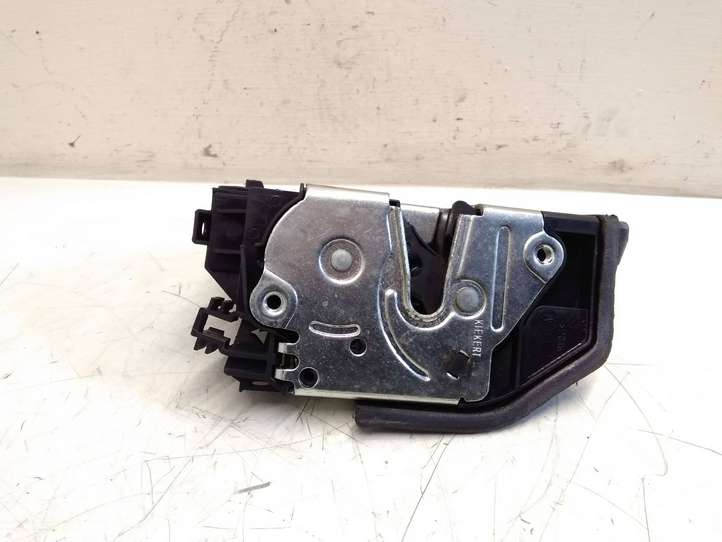 BMW 5 F10 F11 (2009 - 2016)  7202144 Передняя звукоизоляция