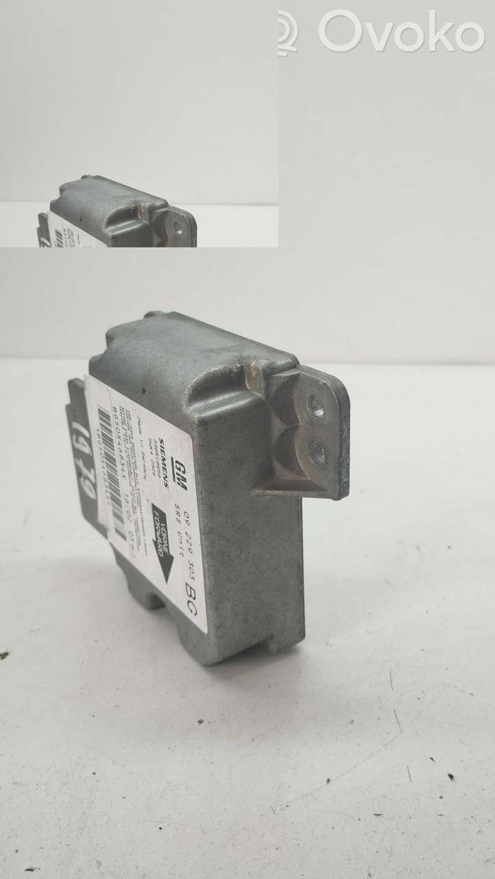 Opel Vectra (2002 - 2005)  09229303 Блок управления надувных подушек