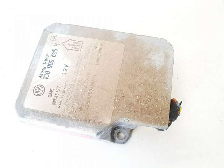 Skoda Fabia Mk1 (6Y) (1999 - 2007)  1c0909605h Блок управления надувных подушек