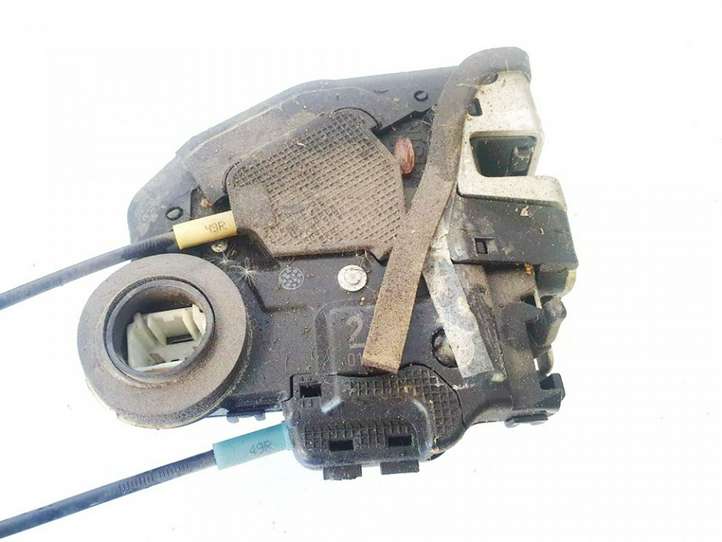 Toyota RAV 4 (XA30) (2006 - 2016)  a046693 Замок задней двери