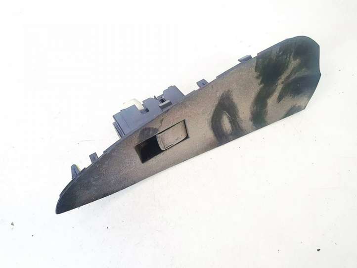 Toyota RAV 4 (XA30) (2006 - 2016)  7427242010 Кнопка стеклоподъемников