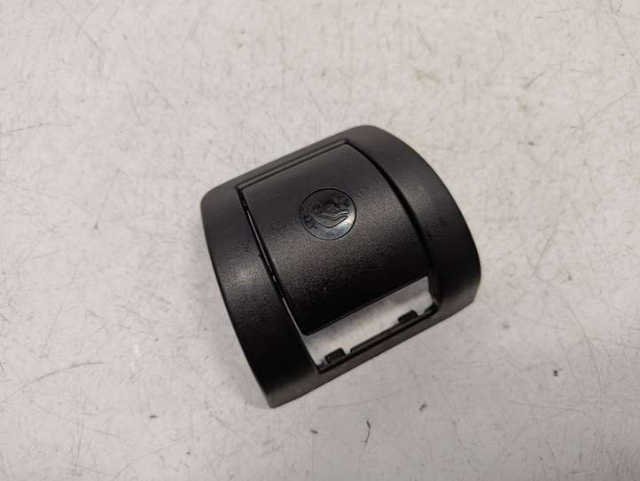 BMW 5 F10 F11 (2009 - 2016)  52209162816 Заглушка, крышка ISOFIX