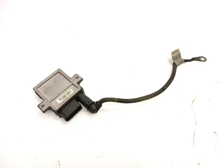 BMW 5 E60 E61 (2004 - 2010) E2110022360 Реле накала свечей — фото 2