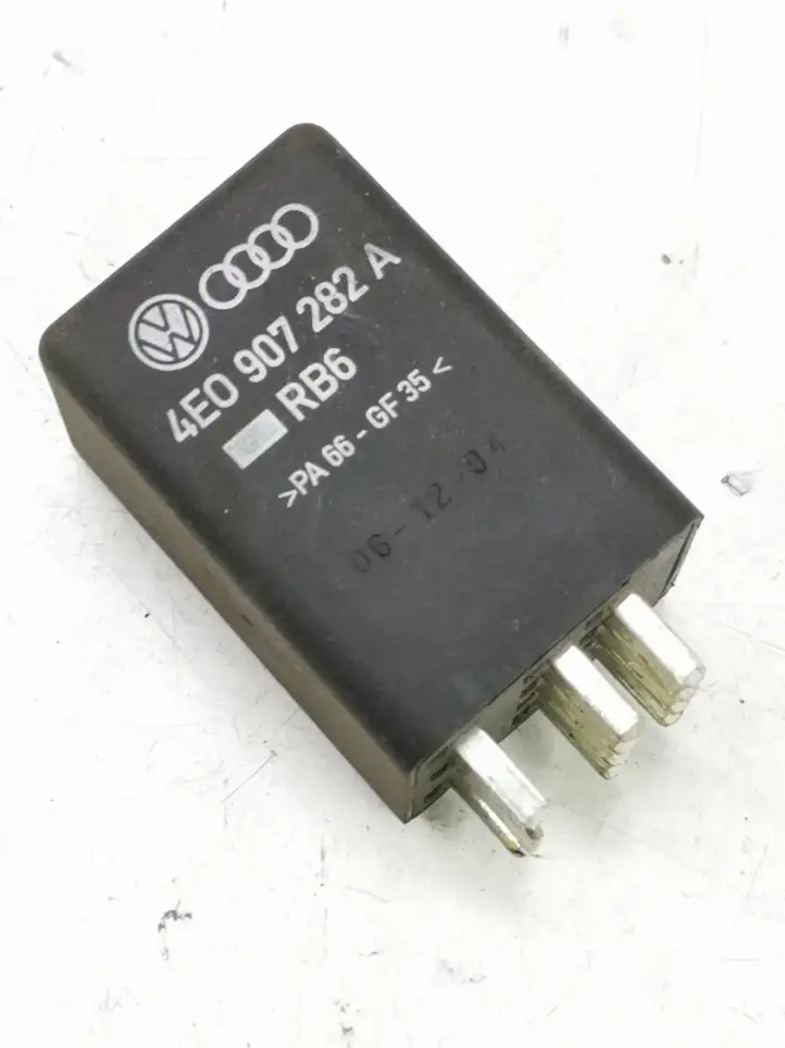 Audi A6 S6 C6 4F (2004 - 2008) 4E0907282A Реле накала свечей — фото 2