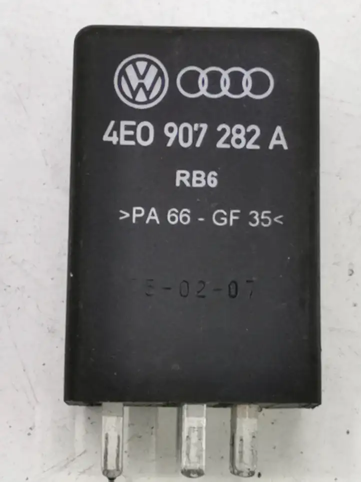 Audi A8 S8 D3 4E (2005 - 2007) 4E0907282A Реле накала свечей — фото 5
