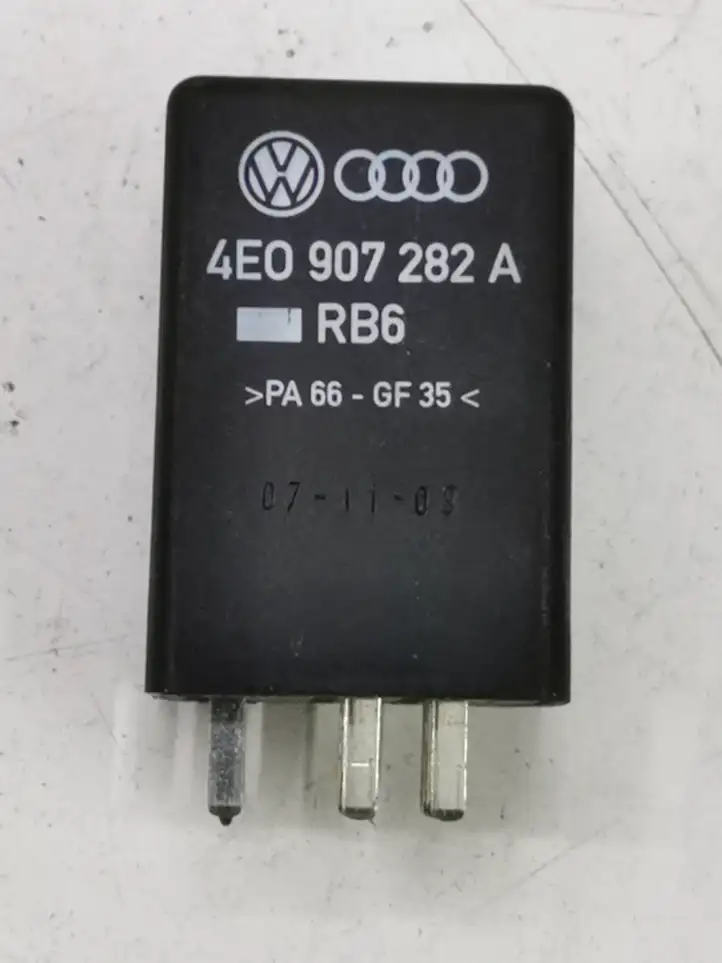 Audi A6 S6 C6 4F (2004 - 2008) 4E0907282A Реле накала свечей — фото 3