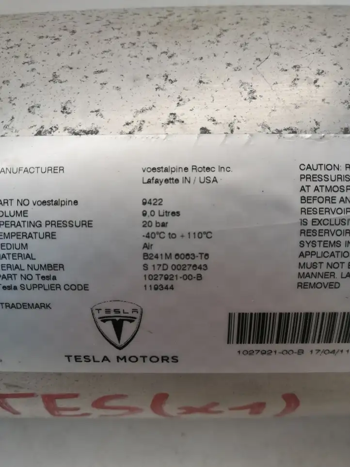 Tesla Model X (2015 - 2021) 102792100B Ресивер пневмоподвески — фото 2