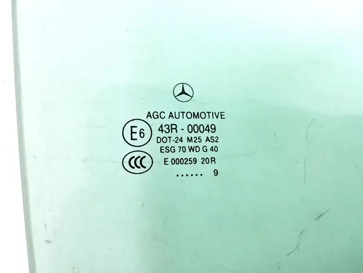 Mercedes-Benz C W204 (2007 - 2014) A2047351000 Стекло задней двери — фото 2