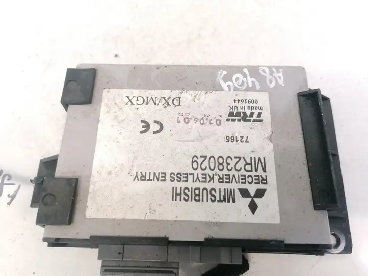 Mitsubishi Carisma (1999 - 2004) MR238029 Модуль комфорта — фото 3
