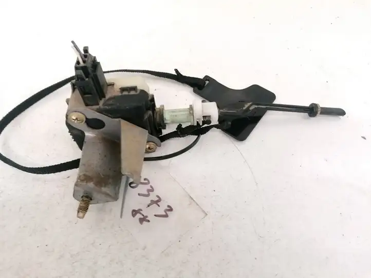 Toyota Avensis T250 (2003 - 2006) Мотор центрального замка — фото 2