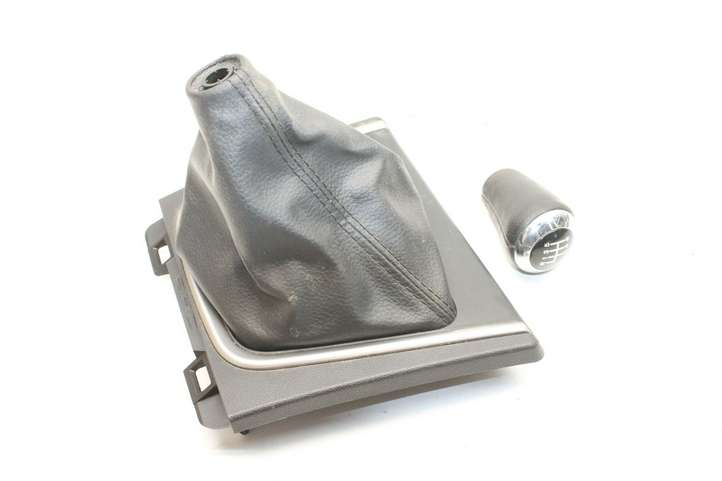 Mazda 5 (2010 - 2016)  CG2864341 Отделка рычага переключения передач (кожа, головка)