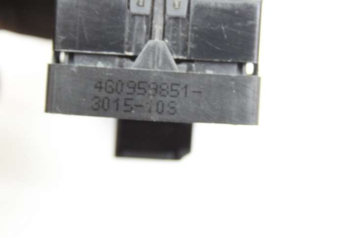 Audi A6 (2014 - 2018)  4G0959851 Кнопка крюка в багажнике