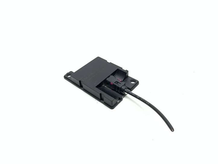 BMW 5 E60 E61 (2004 - 2010)  6928461 Антенна Bluetooth
