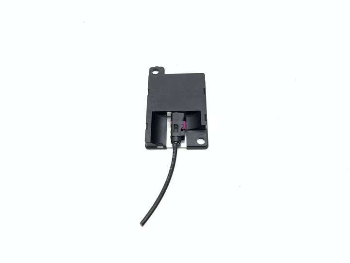 BMW 5 E60 E61 (2004 - 2010)  6928461 Антенна Bluetooth