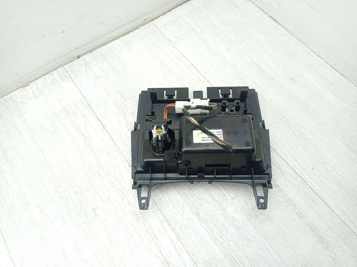 Mercedes-Benz C W204 (2007 - 2014)  A2046801350 Пепельница