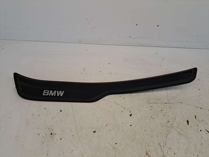 BMW 3 E90 E91 (2005 - 2012)  51477060285 Отделка заднего порога (внутренняя)