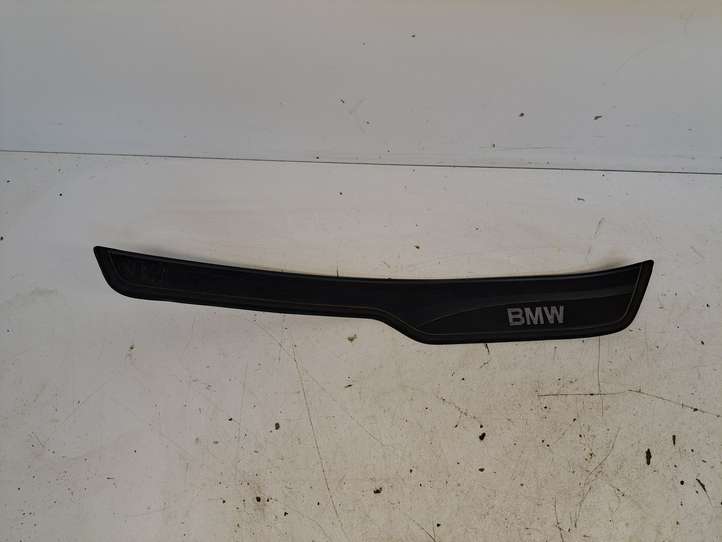 BMW 3 E90 E91 (2005 - 2012)  51477060286 Отделка заднего порога (внутренняя)