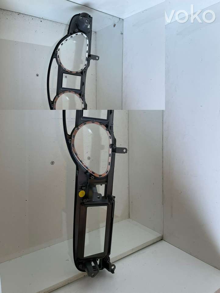 Audi A6 (2004 - 2008)  4F1857115A Отделка приборного щитка