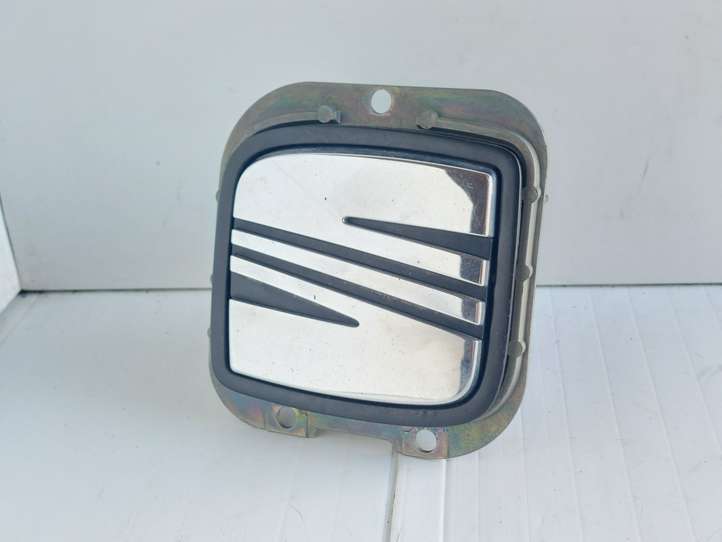 Seat Leon (1M) (1998 - 2006)  1M6827565F Ручка задней крышки