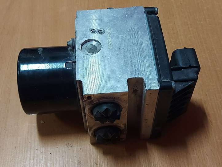 Volkswagen PASSAT B6 (2005 - 2010)  3C0614095P Блок управления ABS