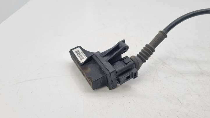 Audi A4 (2004 - 2009)  4B0919145B Усилитель антенны