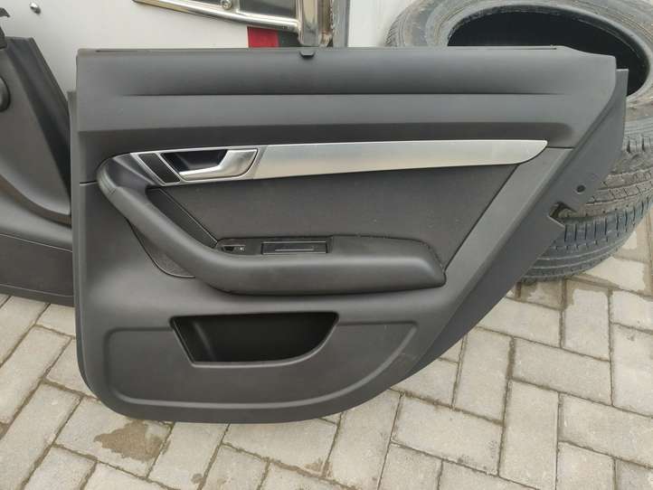 Audi A6 (2004 - 2008)   Комплект отделки дверей
