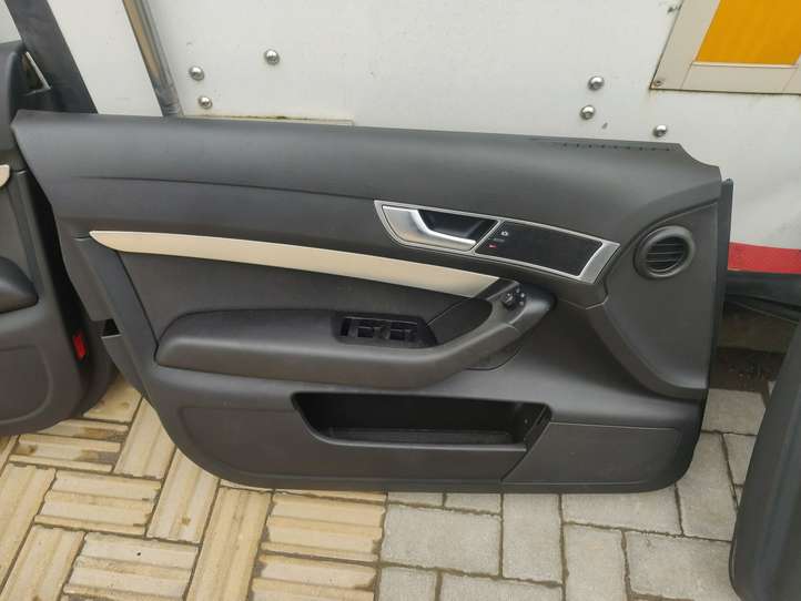 Audi A6 (2004 - 2008)   Комплект отделки дверей