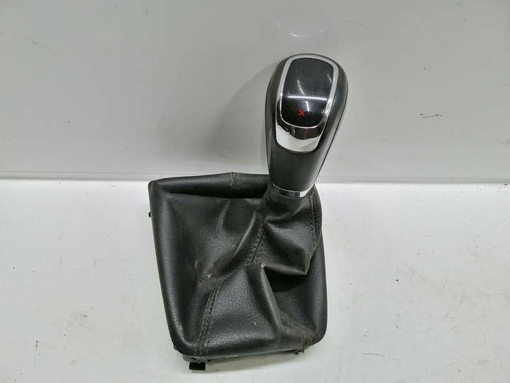 Skoda Superb B6 (3T) (2008 - 2015)  3T0711113P Отделка рычага переключения передач (кожа, головка)