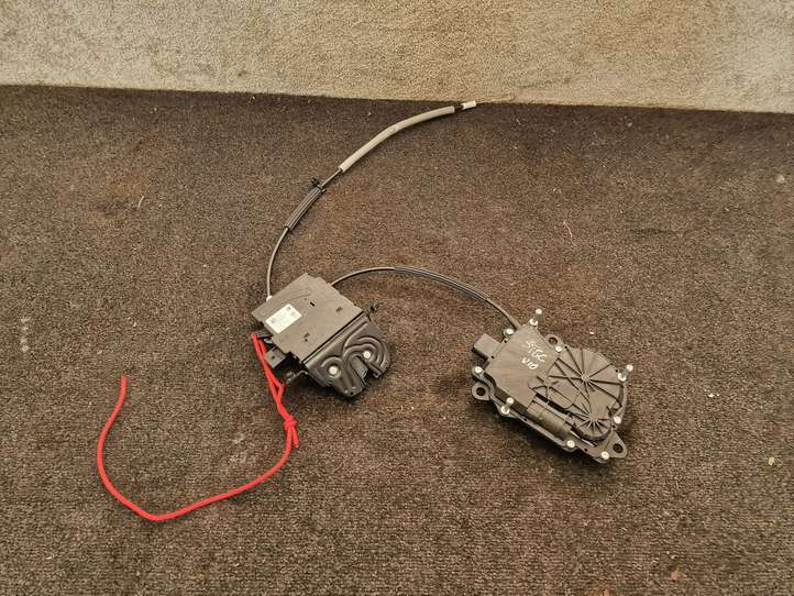Alfa Romeo Stelvio Type 949 (2017 - )  6701065090 Замок задней крышки